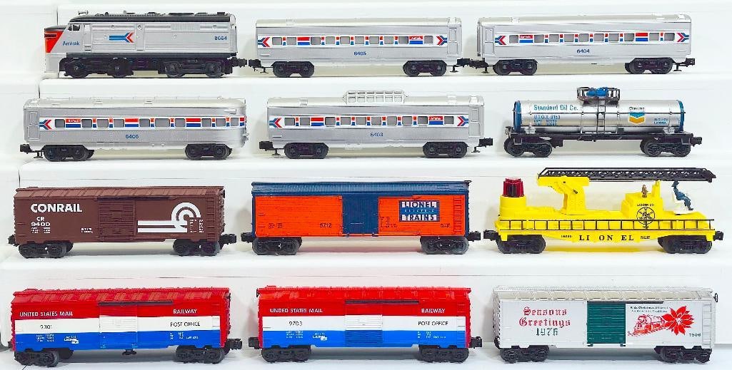Lionel Modern O Gauge Amtrak 8664 Powered Diesel Unit - Four (4) Assorted Amtrak Passenger Cars - Se (1 of 6)