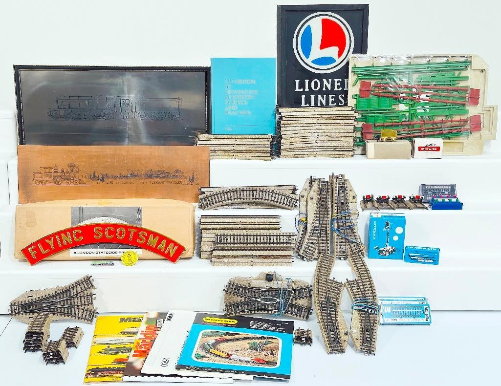 Lionel Postwar O Gauge Replica Lighted Sign manufactured by Hobby Services (1 of 9)