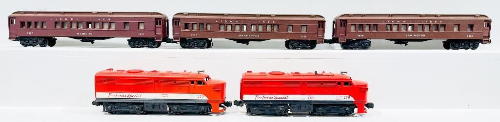 Lionel Postwar O Gauge 210 Texas Special A - A Alco Diesel Units and 2627 - 2628 - 2625 Madison Cars (1 of 6)