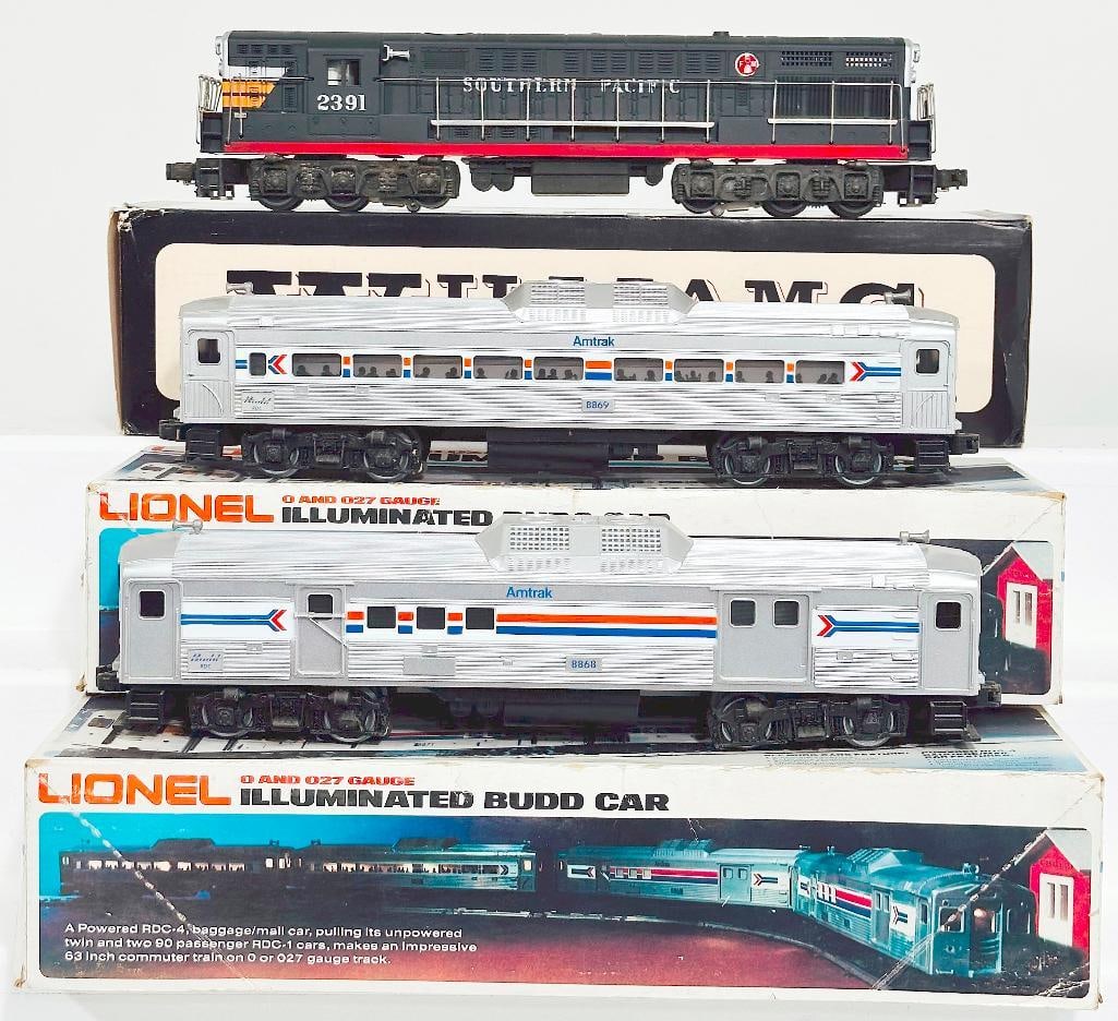 Lionel Modern O Gauge Amtrak RDC-4 Baggage Mail Car and Amtrak 90 Passenger RDC-1/Williams Modern (1 of 8)