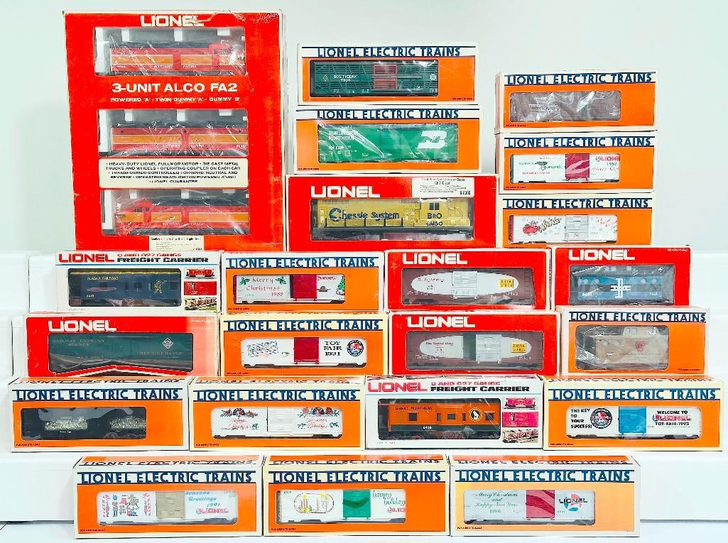Lionel Modern O Gauge Southern Pacific 3 Unit Alco FA2 Diesel Set/GM Special Anniversary Chessie GP (1 of 9)