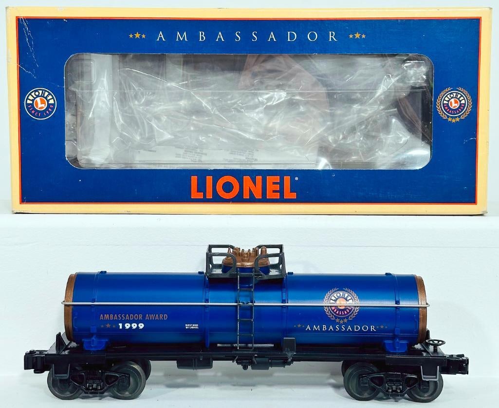 Lionel Modern O Gauge TC 8DM Ambassador Bronze Tank Car Boxed: Lionel Modern O Gauge TC 8DM Ambassador Bronze Tank Car Boxed, in C9 and with its original box. This is a scarce Ambassador Award Car from 1999.