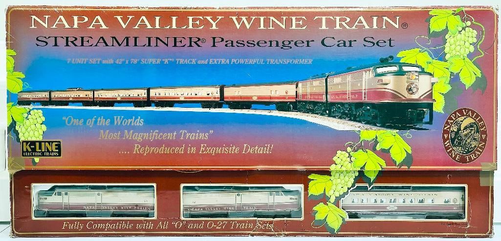 K-Line Modern O Gauge Napa Valley Wine Train Boxed: K-Line Modern O Gauge Napa Valley Wine Train Boxed, in C8 and with its original box that shows light wear.
