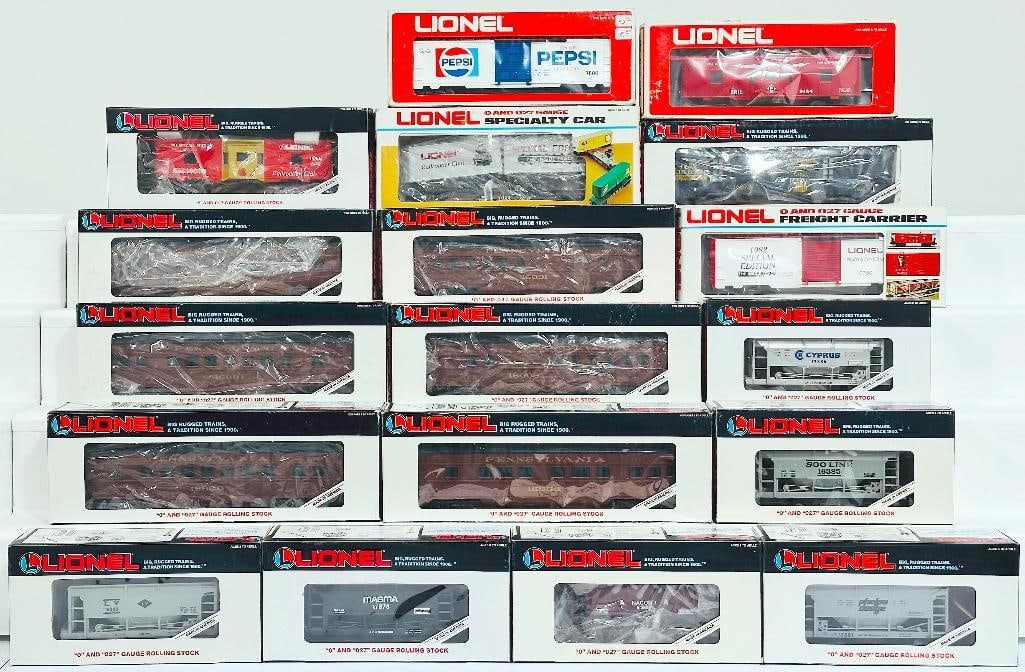 Lionel Modern O Gauge Eighteen (18) Assorted Freight Cars Boxed (1 of 7)