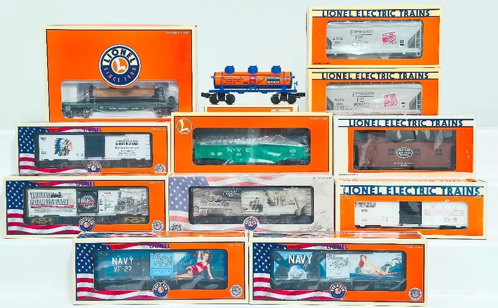 Lionel Modern O Gauge Twelve (12) Assorted Freight Cars Boxed (1 of 11)