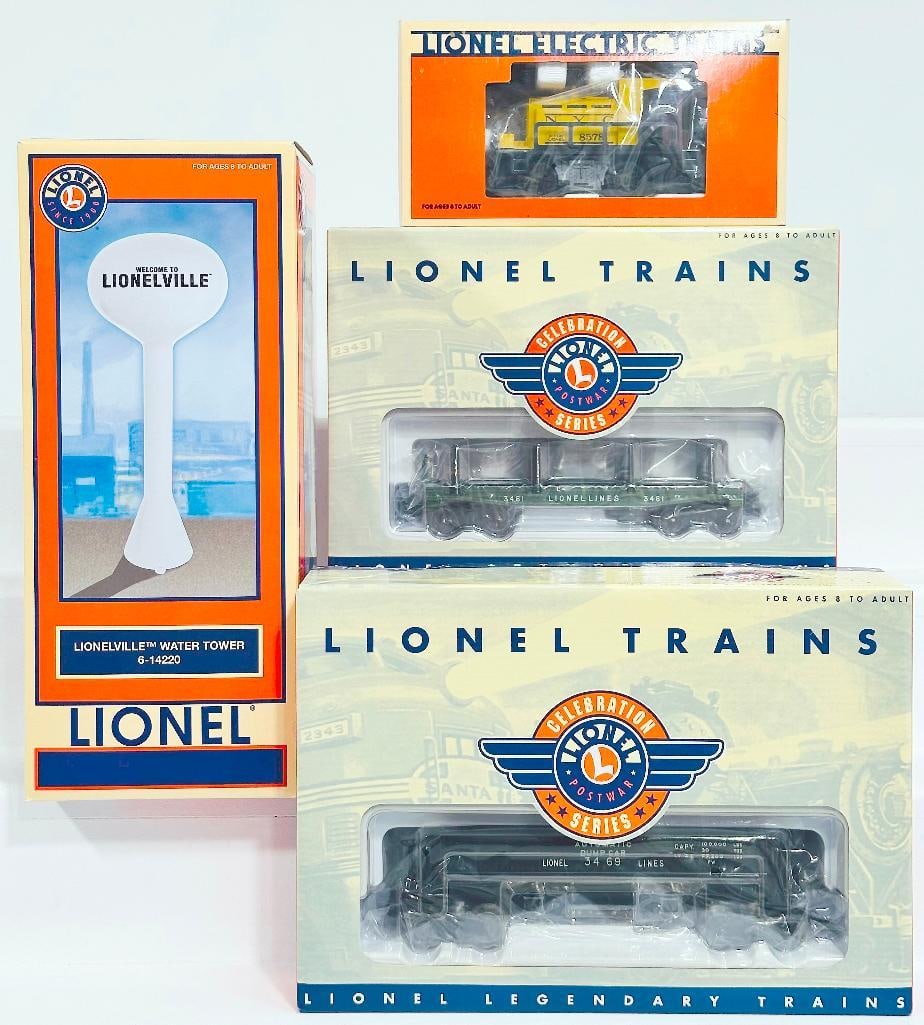 Lionel Modern O Gauge Assorted F-3 and Freight Cars and Accessories Boxed (1 of 9)