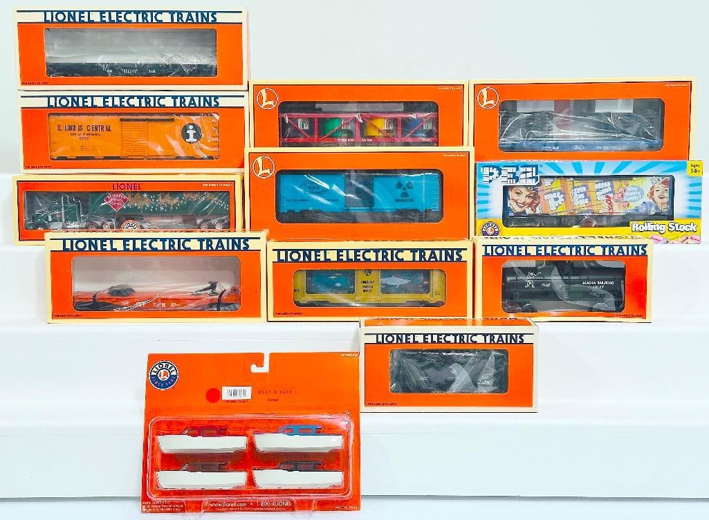 Lionel Modern O Gauge Eleven (11) Assorted Freight Cars Boxed (1 of 6)