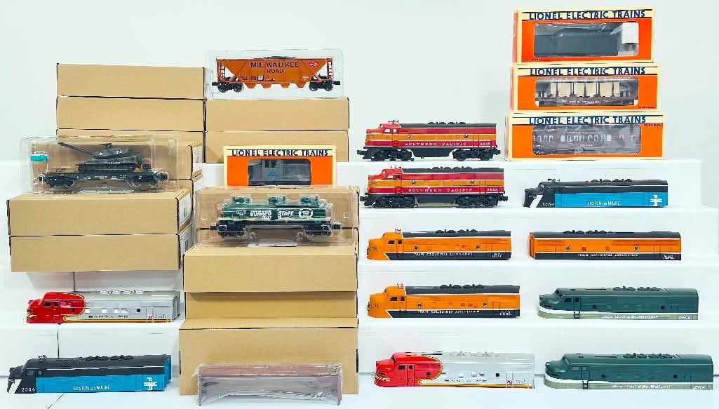 Menards Modern O Gauge Quaker State Oil Tanker X5/Milwaukee Road Hopper X5/Army Flat Car and Tank (1 of 10)