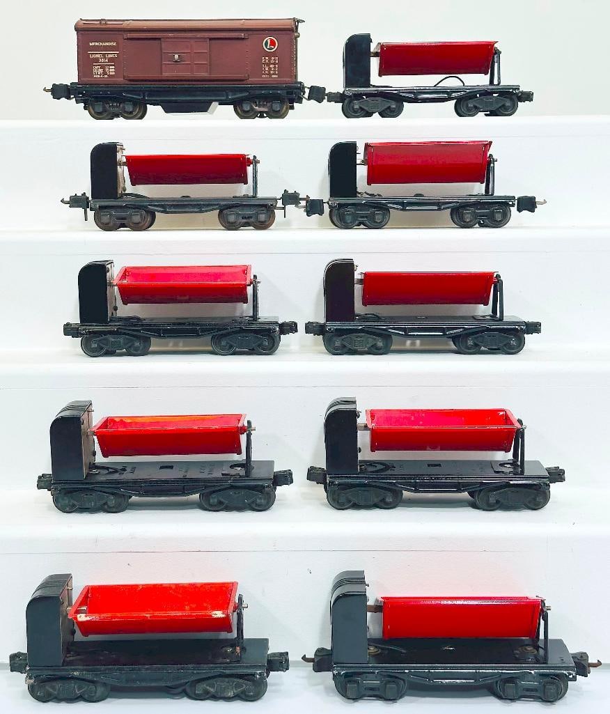 Lionel Prewar O Gauge 3559 Operating Dump Car X9 and 3814 Merchandise Car (1 of 8)
