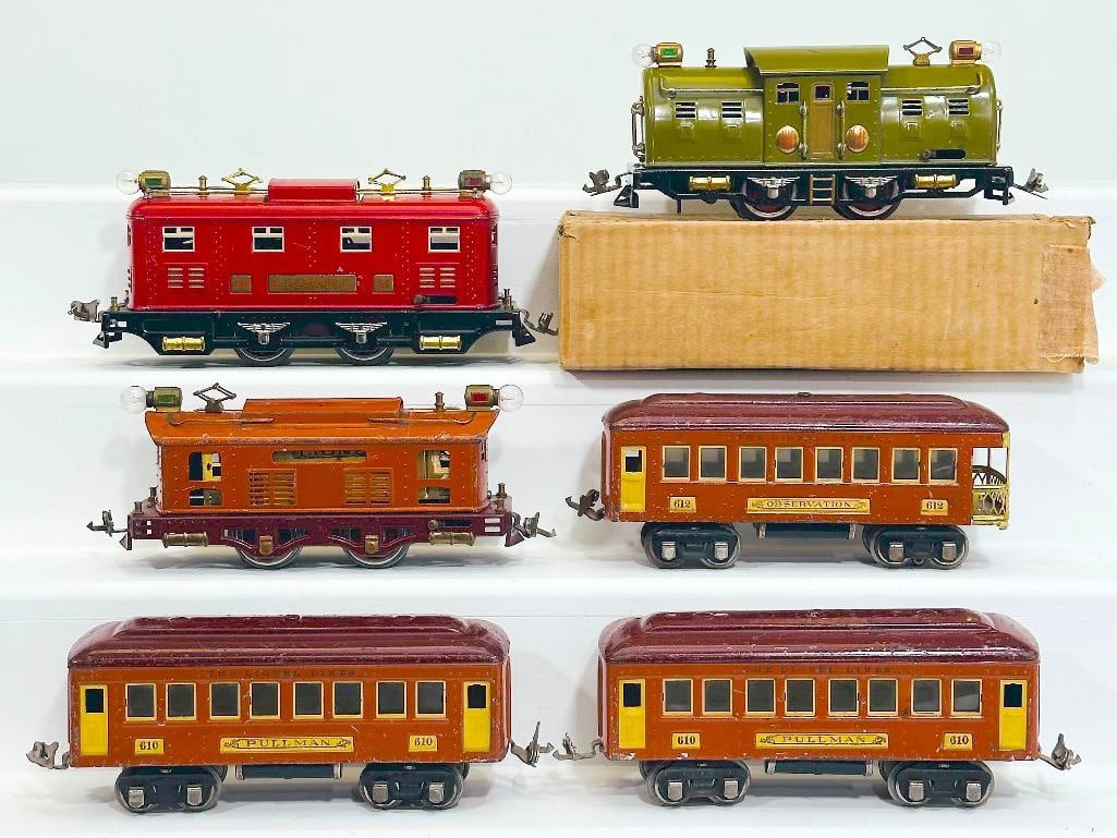 Lionel Prewar O Gauge 253 maroon terra-cotta Electric Locomotive with 610 - 610 - 612 Passenger Cars (1 of 9)
