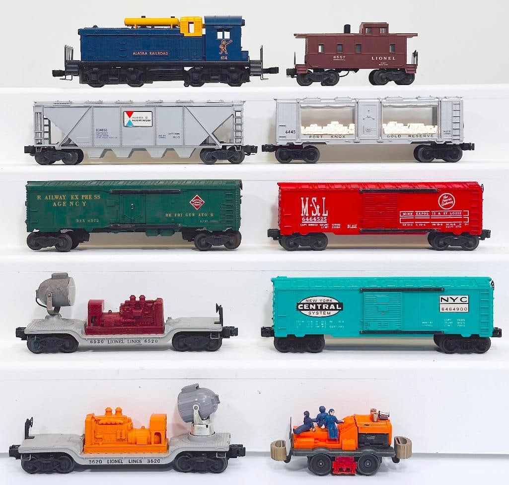 Lionel Postwar O Gauge 614 Alaska Railroad Switcher/50 Gray Bumper Gang Car/Eight (8) Assorted Cars (1 of 8)