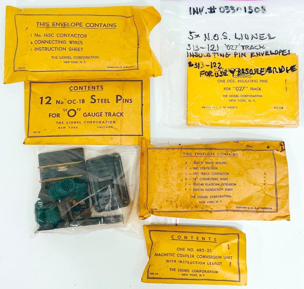 Lionel Postwar O Gauge Original Operating Packets, including 3562 Operating Packet (1 of 4)