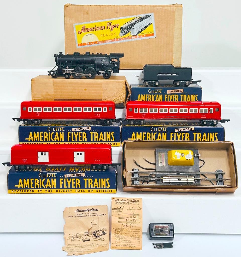 American Flyer Prewar O Gauge 565 Locomotive and Tender and 494 - 495 - 495 red Passenger Cars (1 of 10)