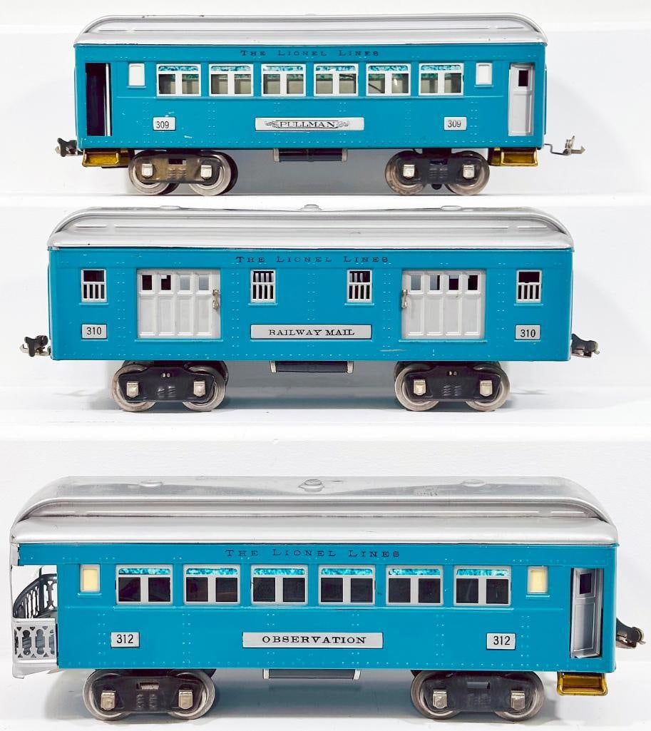 Lionel Prewar Standard Gauge 310/309/312 blue and silver Passenger Cars (1 of 6)