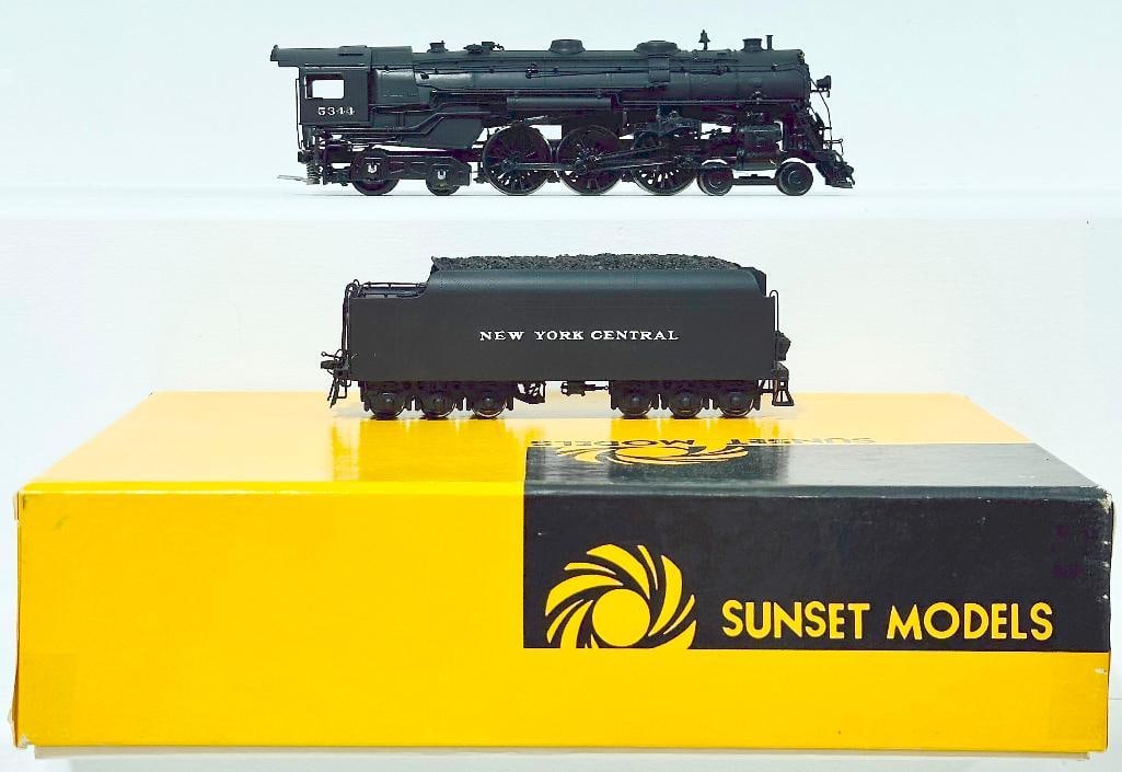 Sunset Models Modern HO Brass Prestige Series NYC 4 - 6 - 4 Locomotive and Tender Boxed (1 of 8)