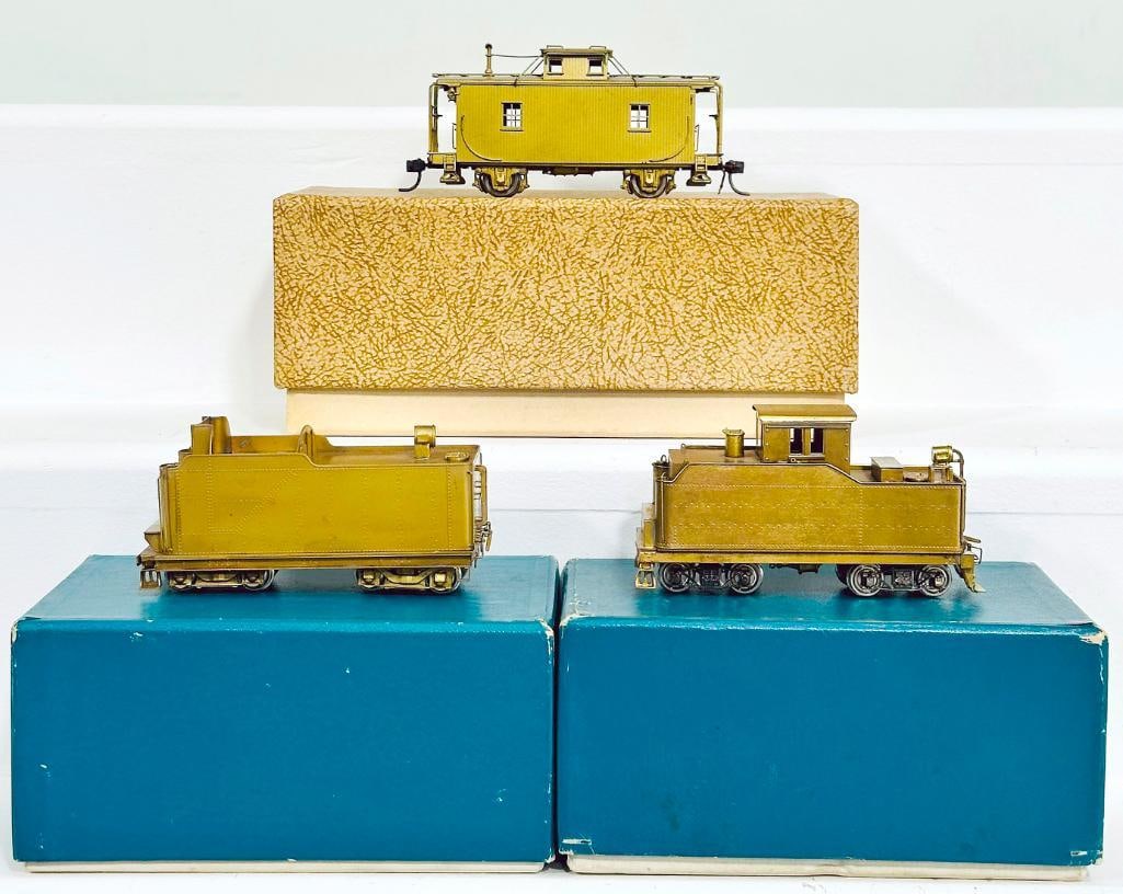 Northwest Shortline Modern HO Brass Baldwin Logging Tender with Doghouse and Trucks and N&W Tender (1 of 8)