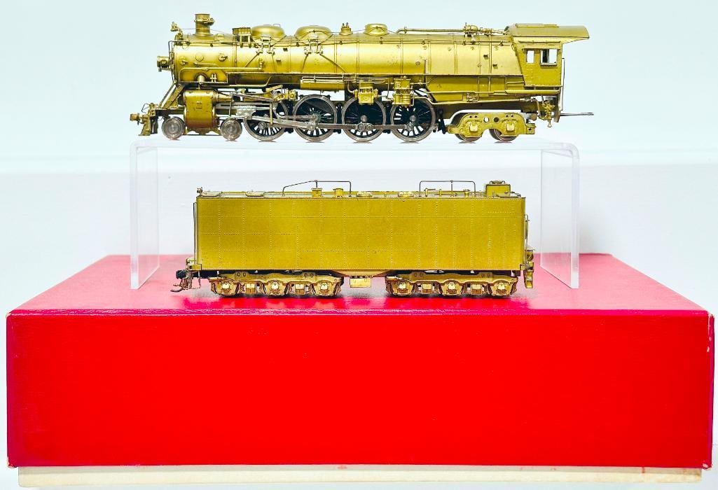 Key Imports Modern HO Brass 3751 Class Santa Fe 4 - 8 - 4 Northern Locomotive and Tender Boxed (1 of 8)