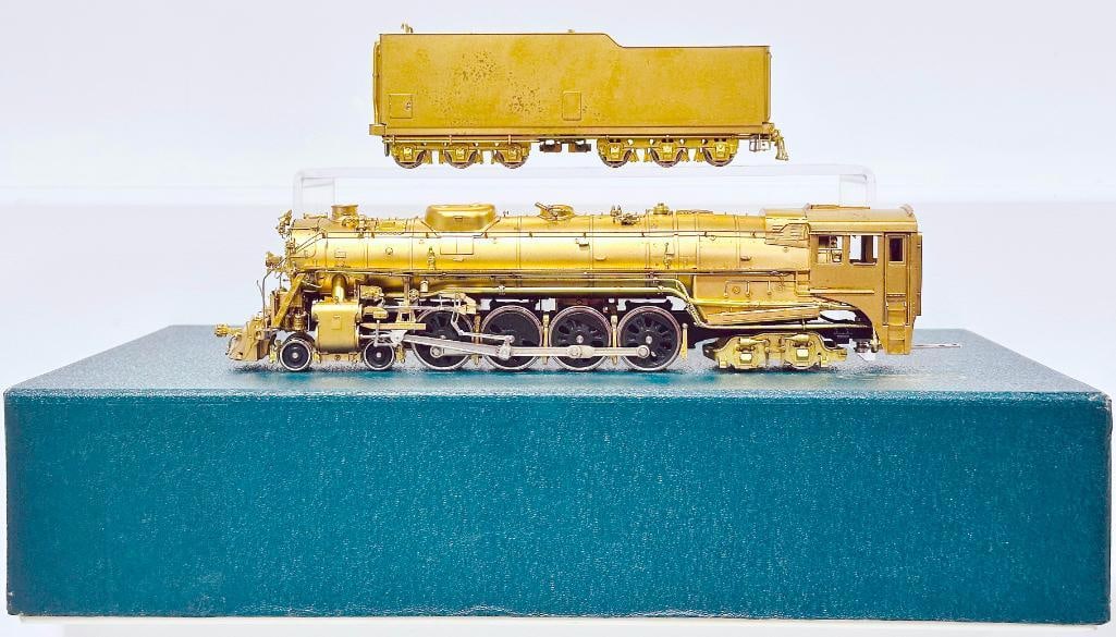 Pacific Fast Mail Modern HO Brass Milwaukee Road 4 - 8 - 4 Class S - 2 Locomotive and Tender Boxed (1 of 8)