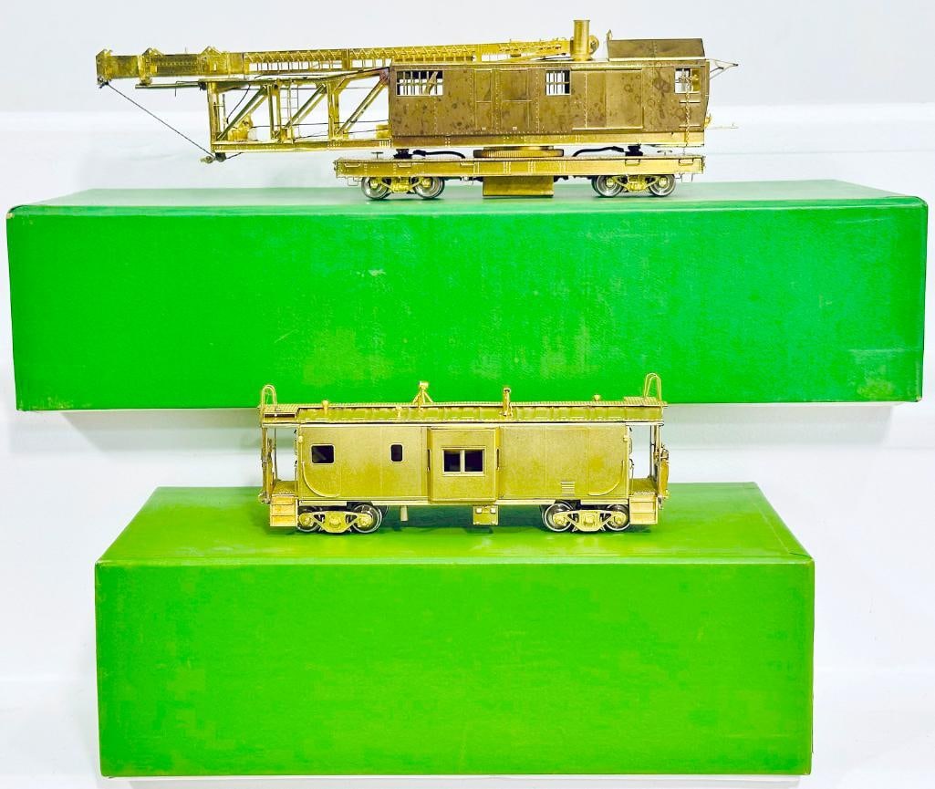 Overland Models Modern HO Brass Pile Driver - PRR Boxed and Union Pacific CA - 13 Caboose with Roof (1 of 8)