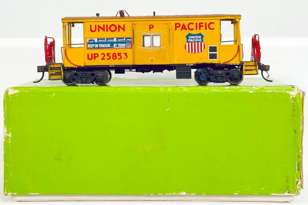 Overland Models Modern HO Brass Union Pacific CA – 11 Caboose Boxed (1 of 8)