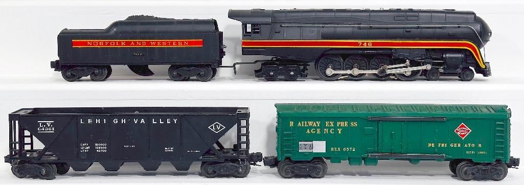 Lionel Postwar O Gauge 746 Norfolk and Western Locomotive/746W Short Stripe Norfolk & Western Tender (1 of 6)
