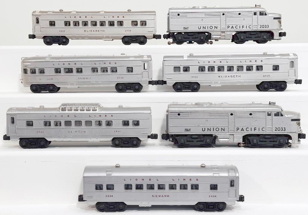 Lionel Postwar O Gauge 2033 Union Pacific A – A Alco Diesel Units/ Five (5) Assorted Passenger (1 of 6)