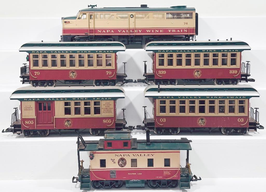 USA Trains Modern G Scale Napa Valley Wine Train PA–1 Alco Unit/Four Assorted Napa Valley Wine (1 of 6)
