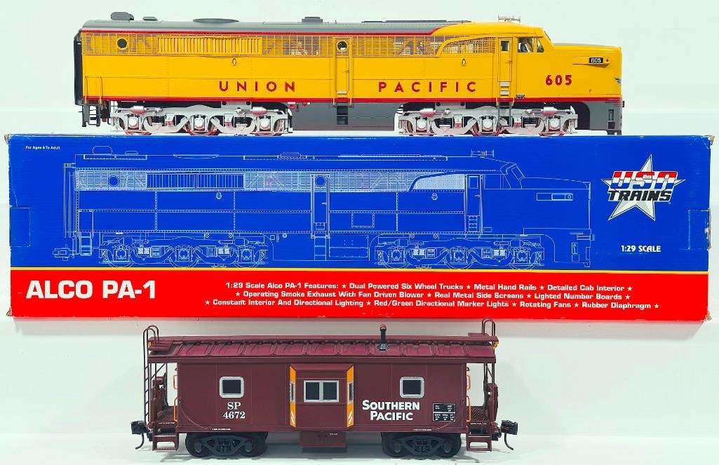 USA Trains Union Pacific PA – 1 Diesel Unit and Southern Pacific BaySided Caboose (1 of 8)