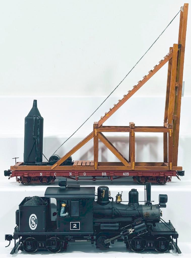 Unknown Manufacturer Modern G Scale Colorado and Southern Climax Locomotive: Unknown Manufacturer Modern G Scale Colorado and Southern Climax Locomotive, in C7. This item has been tested and operates. This Lot also includes an Unknown Manufacturer Modern S Scale NCNG Railroad