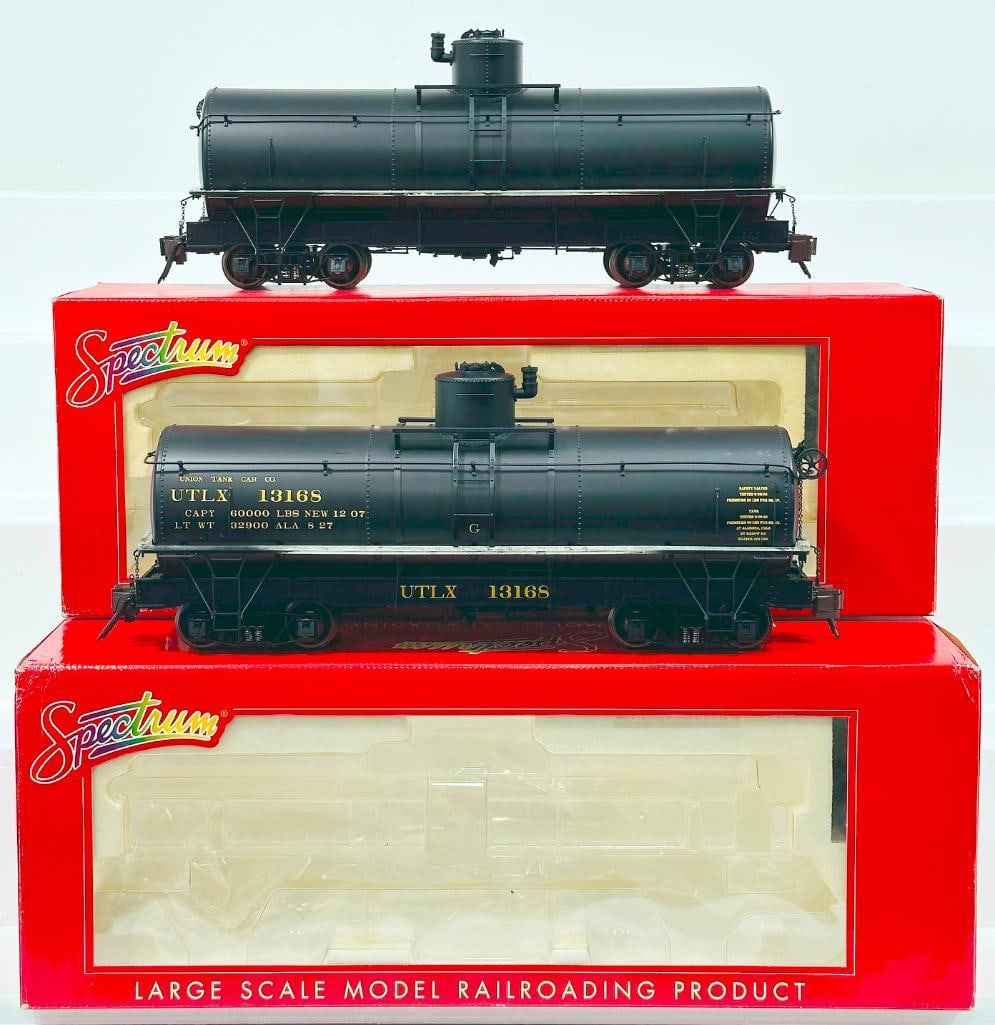 Spectrum Modern G Scale LS Framed Tank Car UTLX/ LS Framed Tank Car Painted Unlettered Black Boxed (1 of 8)