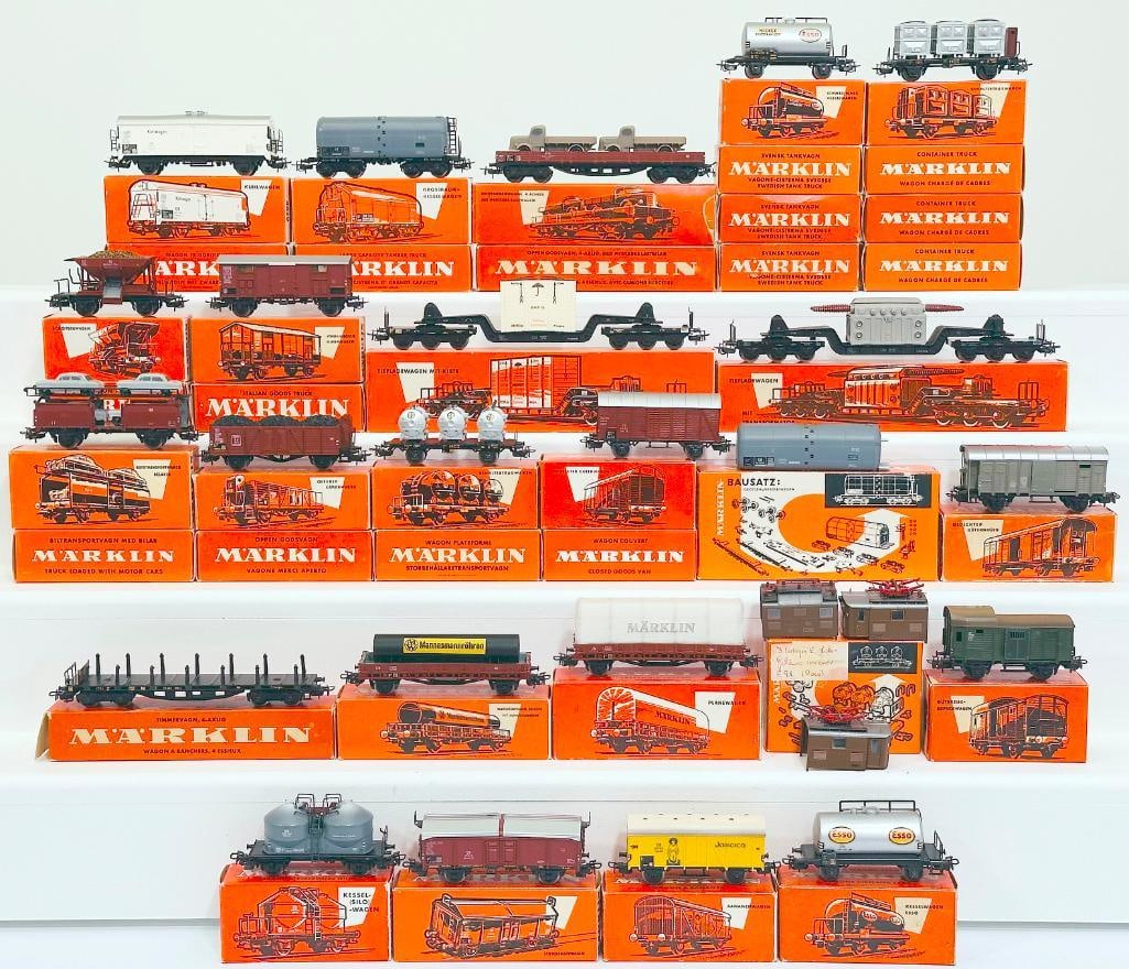 Marklin Postwar HO Scale Thirty-nine (39) Assorted Freight Cars Boxed (1 of 9)
