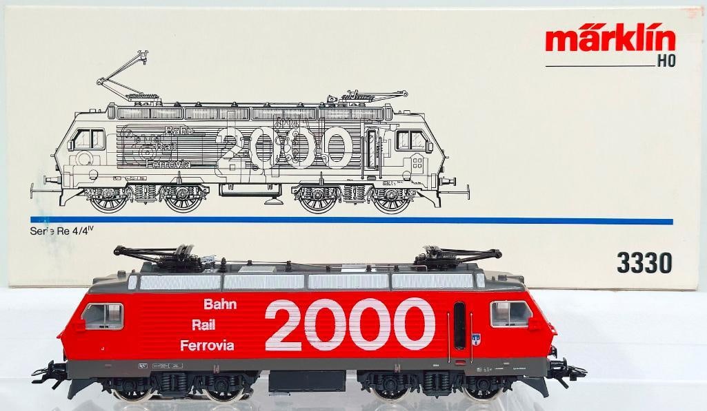 Marklin Modern HO Scale #3330 Serie Re 4/4 Electric Locomotive Boxed (1 of 8)