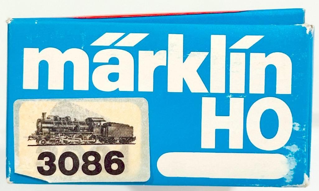 Marklin Postwar HO Scale #3086 4 - 6 - 0 Locomotive and Tender Boxed - 2