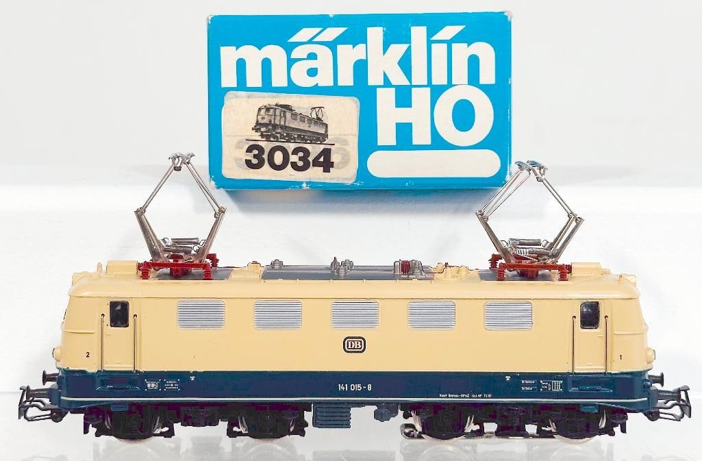 Marklin Postwar HO Scale #3034 DB Class 110 Electric Locomotive Boxed (1 of 8)
