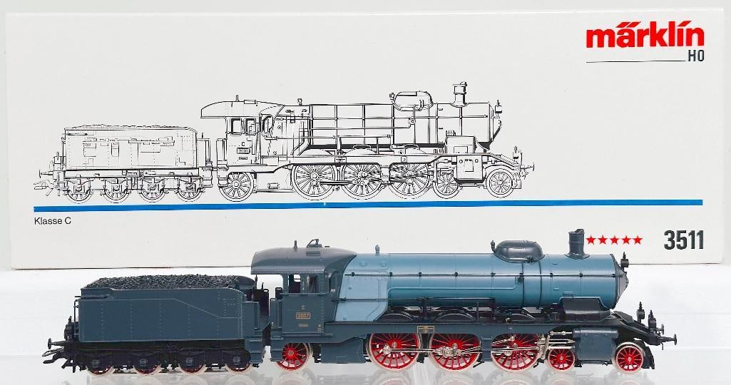 Marklin Modern HO Scale #3511 4 - 6 - 2 Klasse C Locomotive and Tender Boxed (1 of 8)