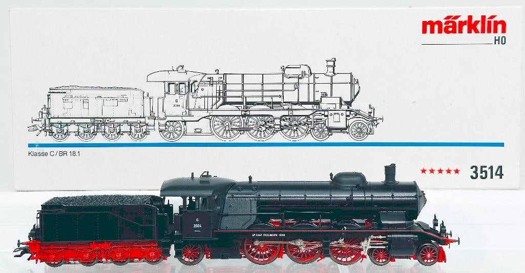 Marklin Modern HO Scale #3514 4 - 6 - 2 Klasse C/BR 18.1 Locomotive and Tender Boxed (1 of 8)