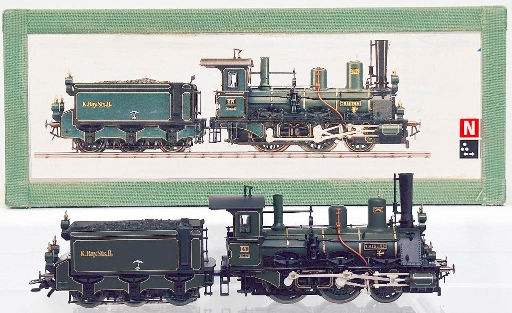 Marklin Modern HO Scale #2880 Tristan Locomotive and Tender (1 of 8)