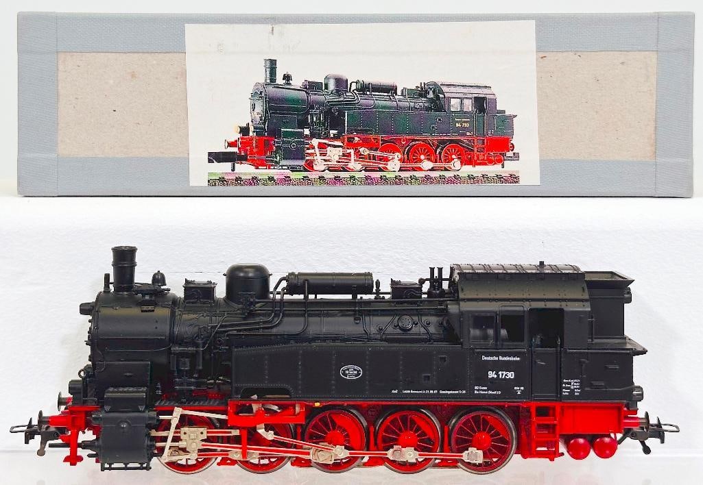 Marklin Modern HO Scale #66374 0 - 10 - 0 BR 94 Tank Locomotive Boxed (1 of 8)