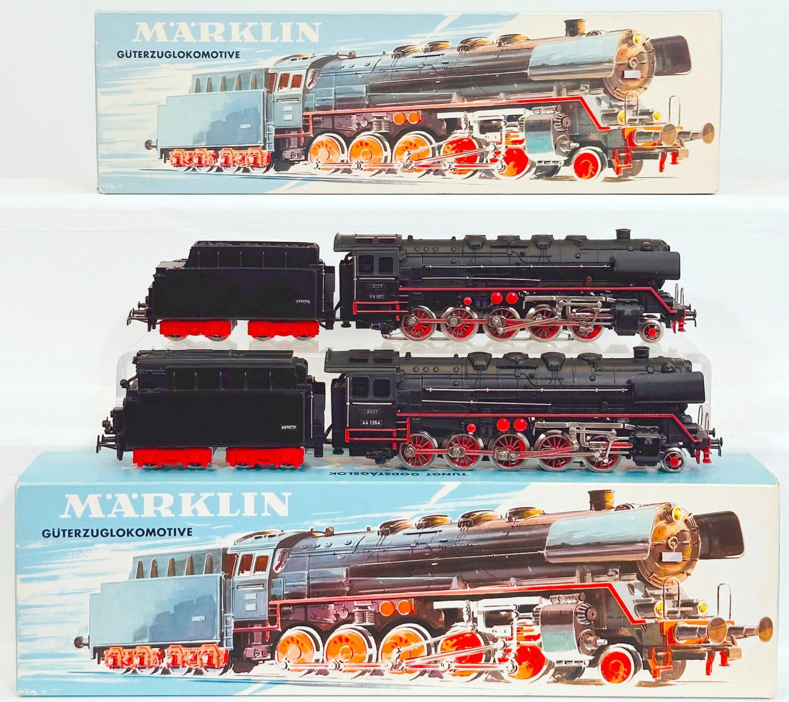 Marklin Postwar HO Scale #3027 2 - 10 - 0 Locomotive and Tender Boxed X2 (1 of 8)