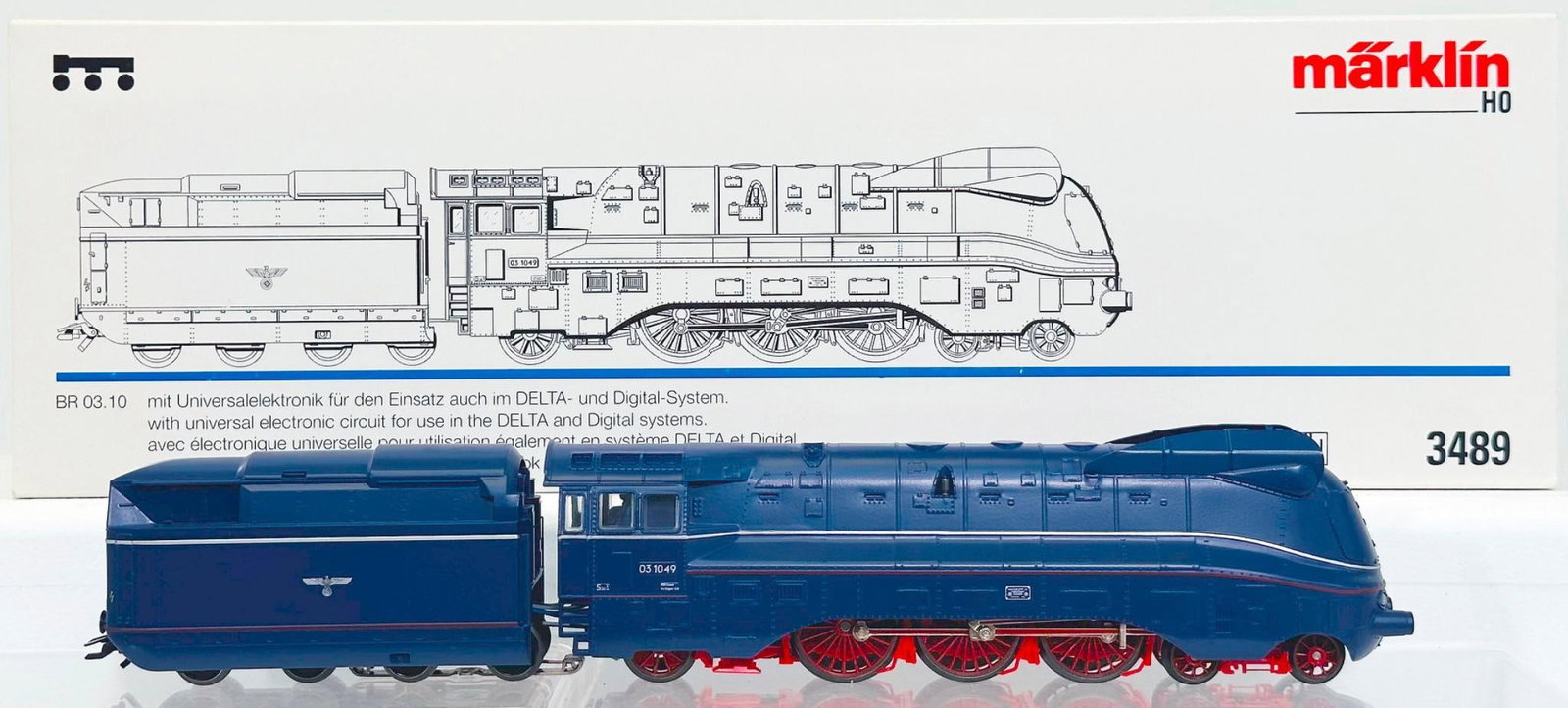 Marklin Modern HO Scale #3489 4 – 6 – 2 DR BR 03.10 Locomotive and Tender Boxed (1 of 8)