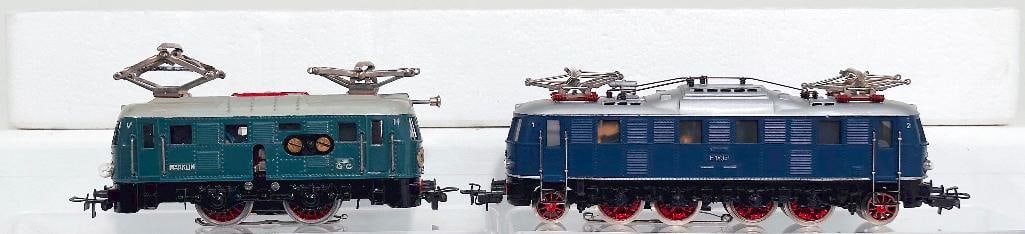 Marklin Postwar HO Scale #3023 DB Class E18 Electric Locomotive (1 of 6)