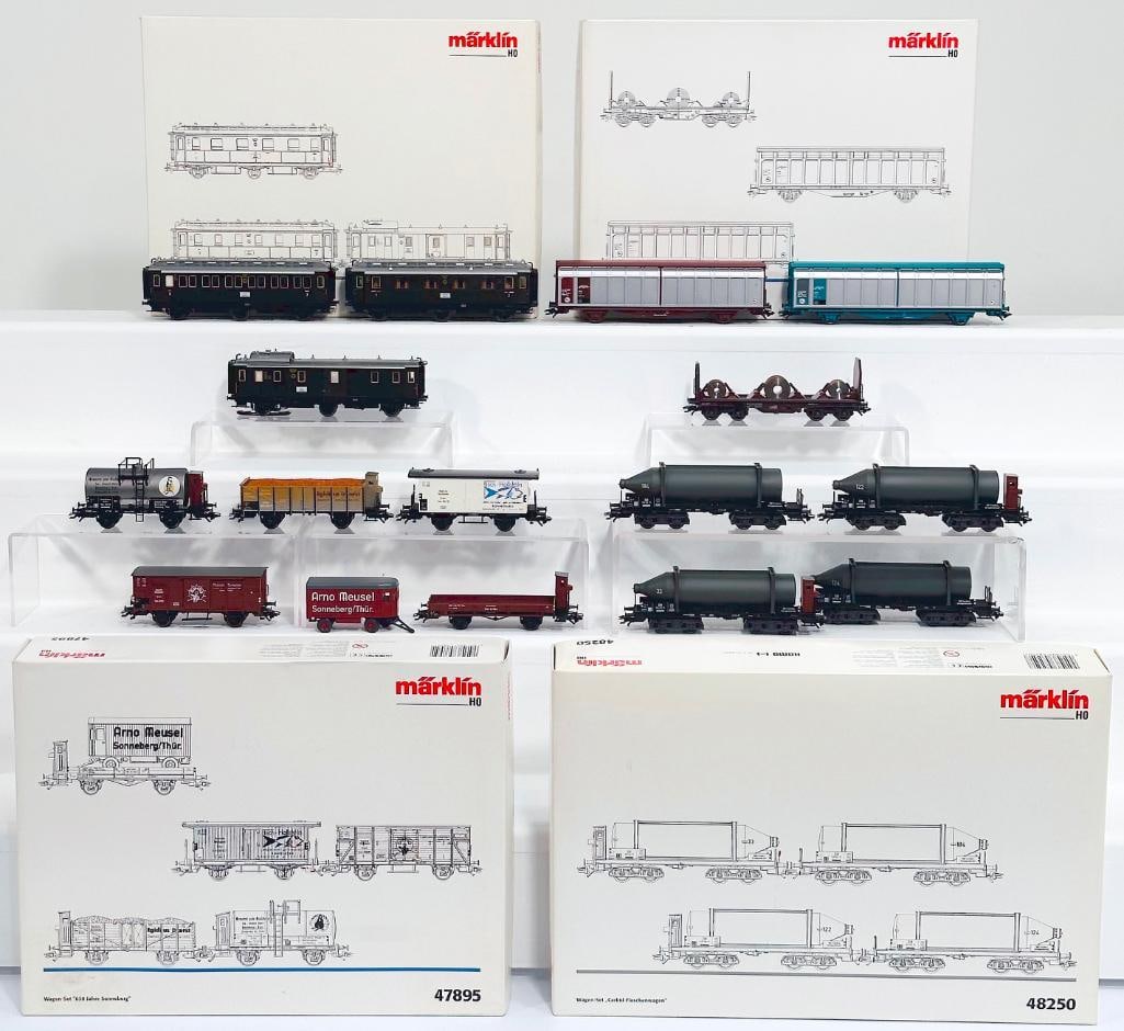 Marklin Modern HO Scale Four (4) Assorted Freight Car Sets Boxed (1 of 9)
