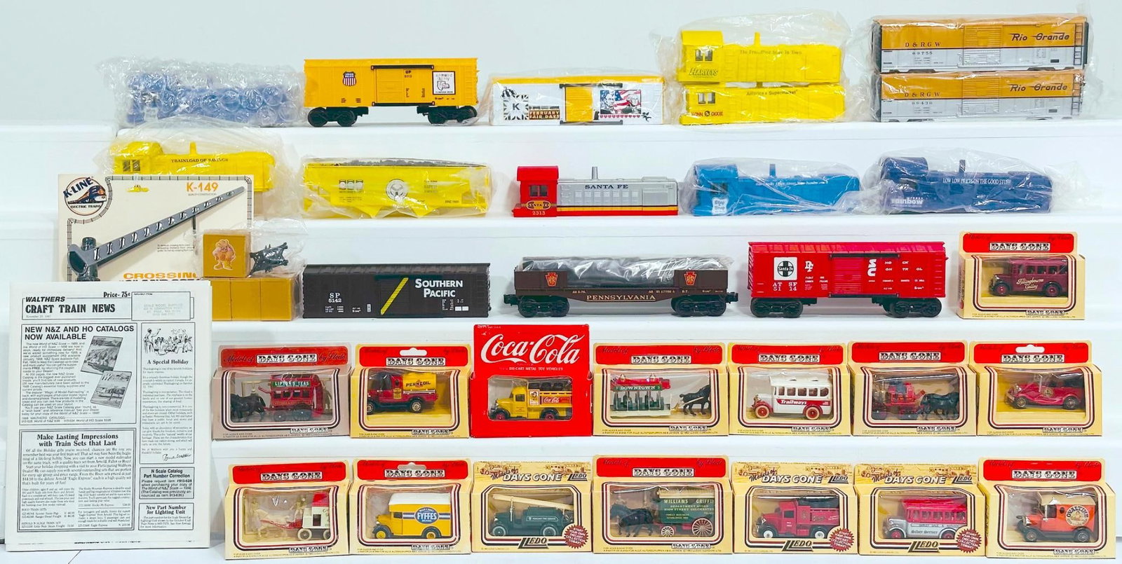 K-Line Modern O Gauge Assorted Freight Cars - Freight Car Shell only - Switcher Shell only - Days Go: K-Line Modern O Gauge Assorted Freight Cars - Freight Car Shell only - Switcher Shell only - Days Gone Diecast Toys, in C8 and all of the diecast toys have their original packaging. Due to the size