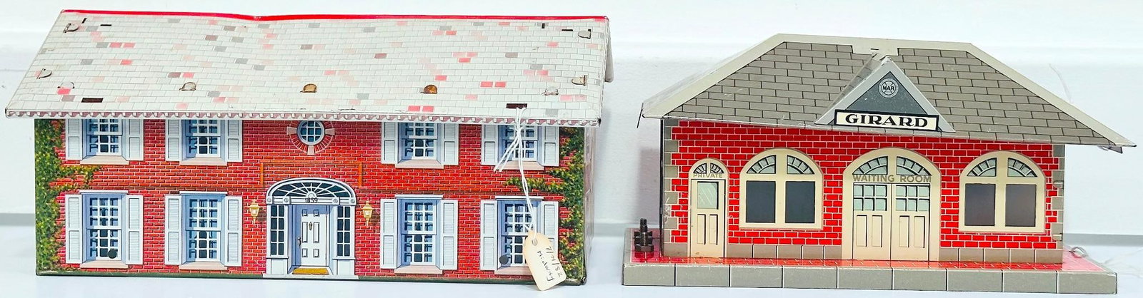 Marx Postwar Tin Stations and Structures - 2