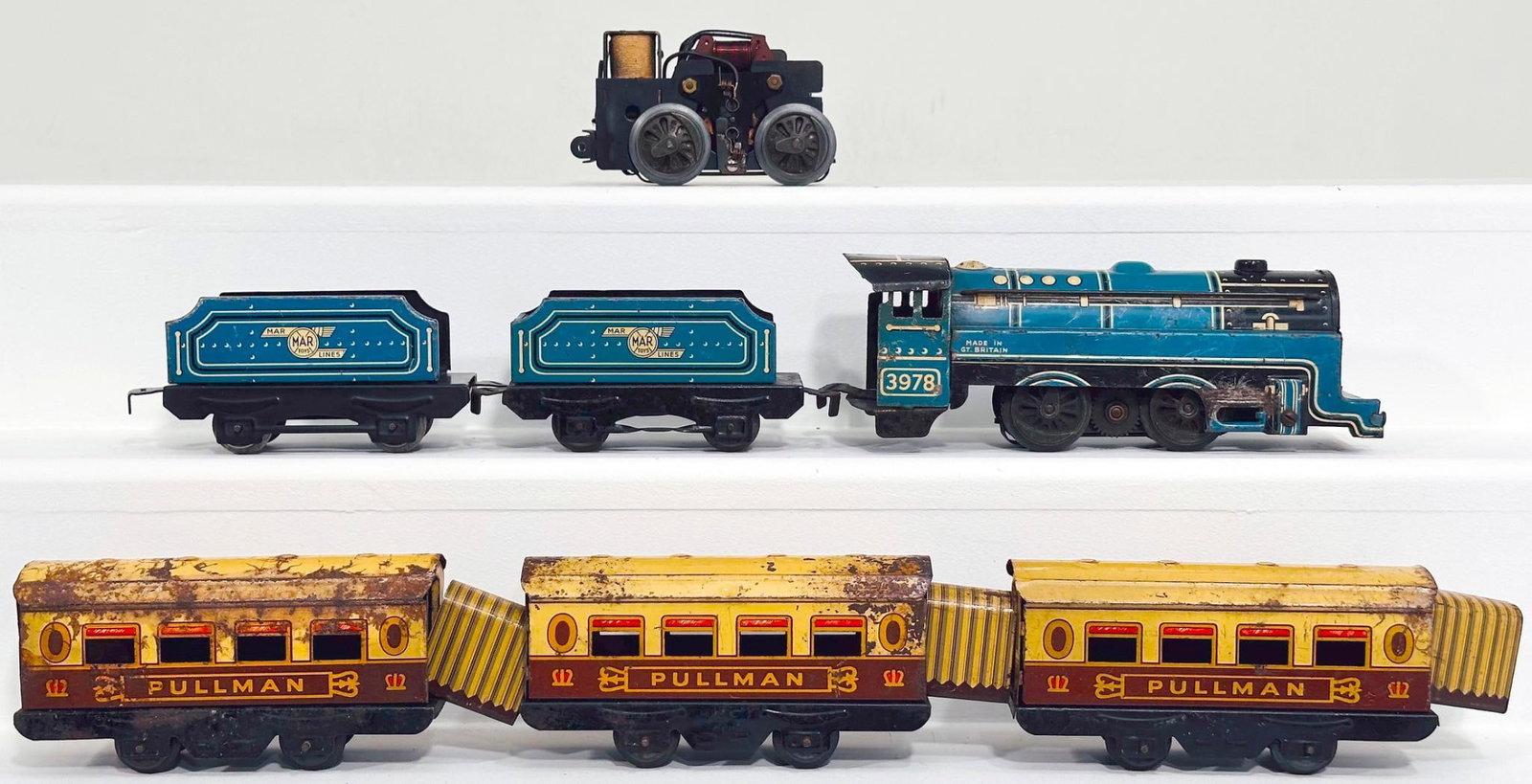 British Marx Prewar O Gauge British Marx Locomotive 0-4-0 blue and black, with two (2) blue Tenders (1 of 6)