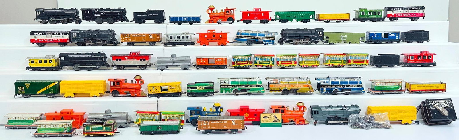 Mexican Marx Postwar O Gauge Four (4) Assorted Old Time Locomotives and Tenders/Assorted Locos (1 of 4)