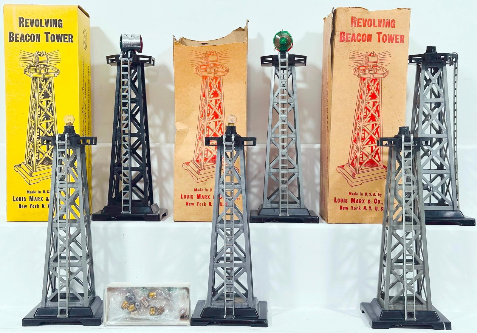 Marx Postwar Six (6) Assorted Beacons (1 of 5)