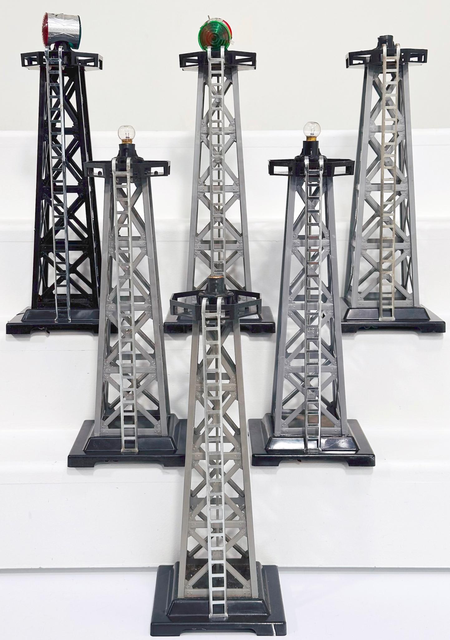 Marx Postwar Six (6) Assorted Beacons - 2