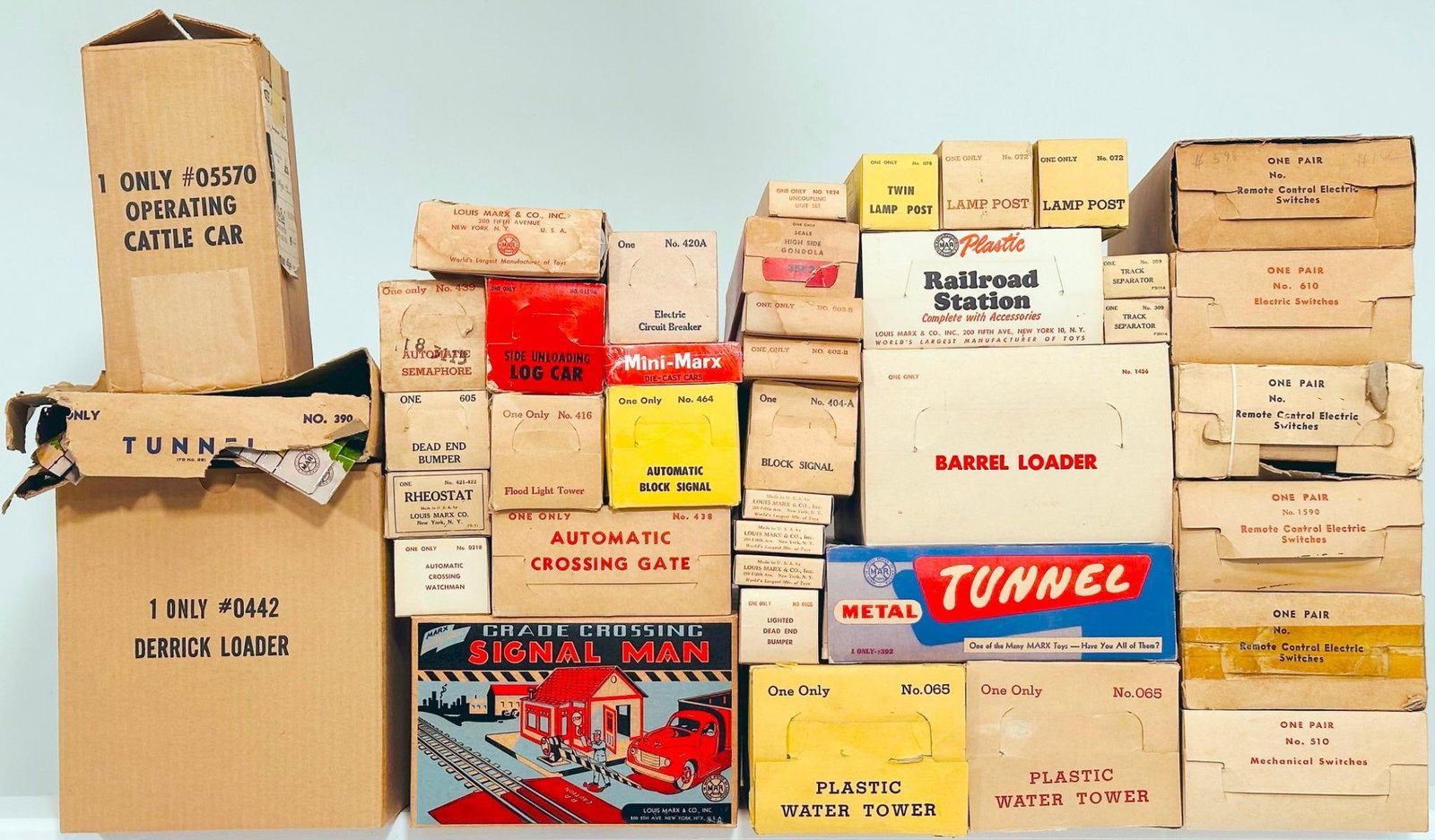 Marx Postwar O Gauge Assorted Accessories - 2