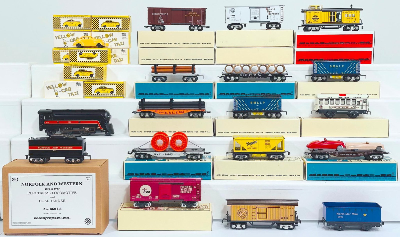 New Marx Modern O Gauge Norfolk and Western Locomotive and Tender/Seventeen (17) Assorted Freights (1 of 10)